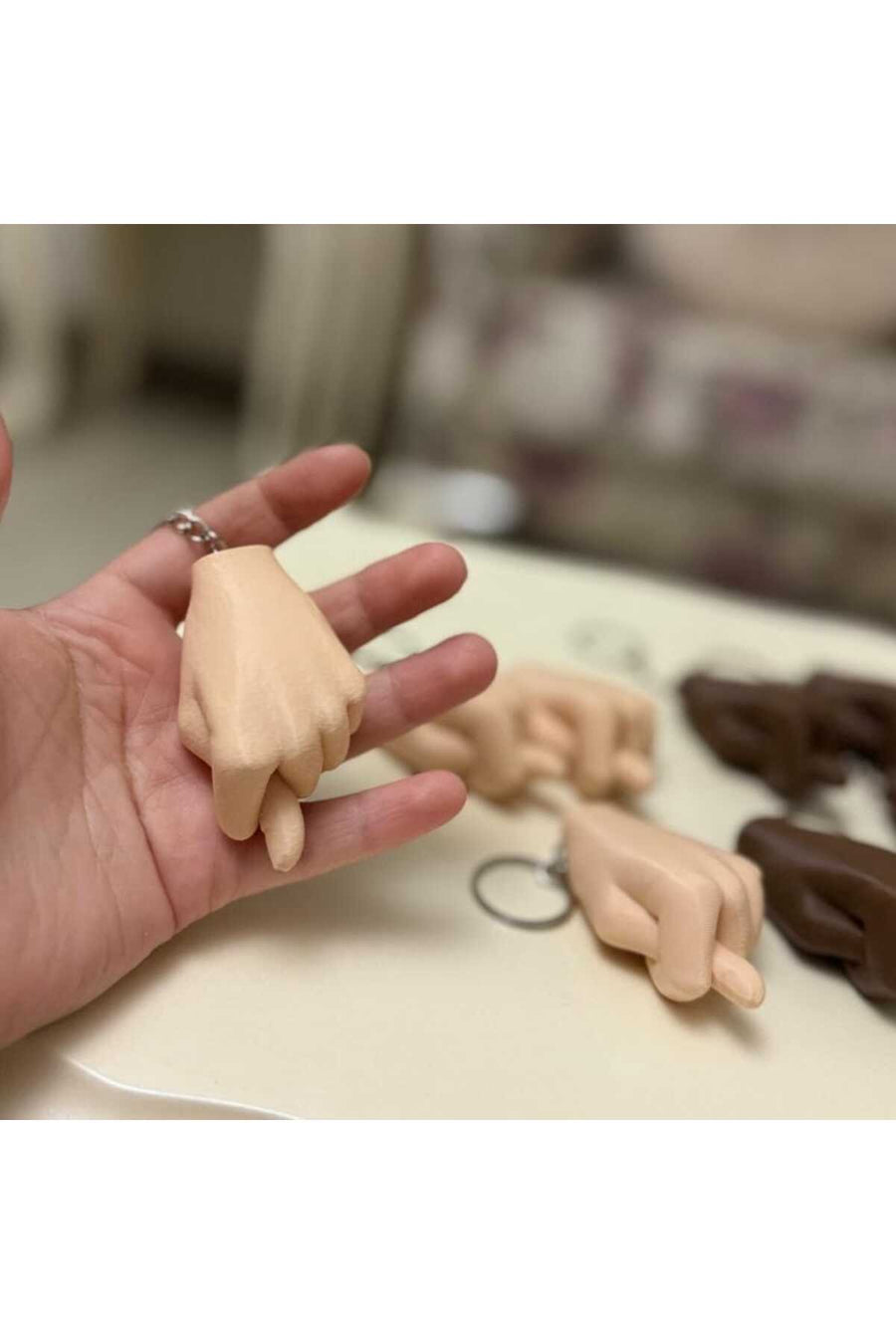 Esprili “Nah” El İşareti Anahtarlık 7CM