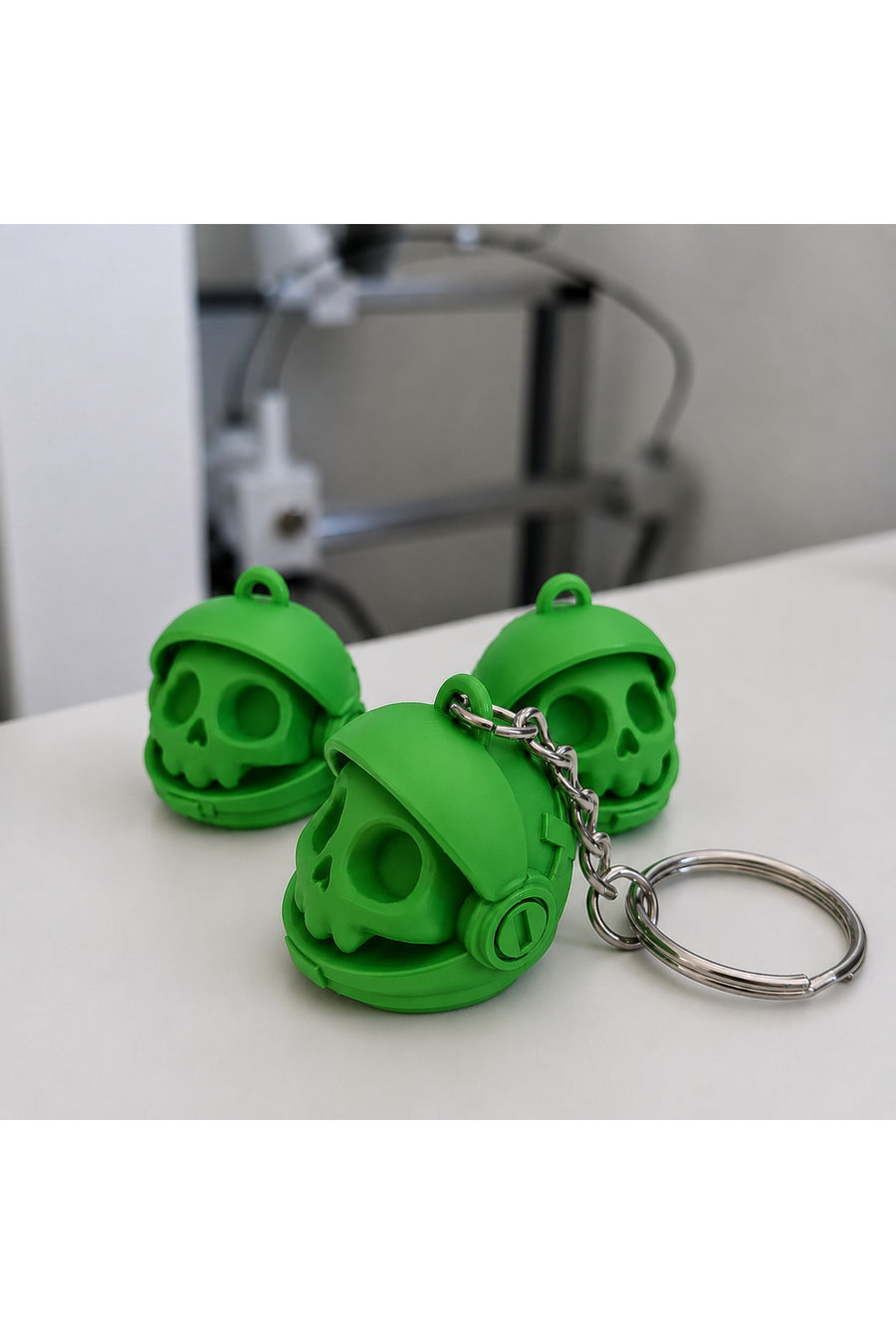 3D Baskı Kafatası Kasklı Anahtarlık – İskelet Kuru Kafa Charm Çanta ve Anahtar